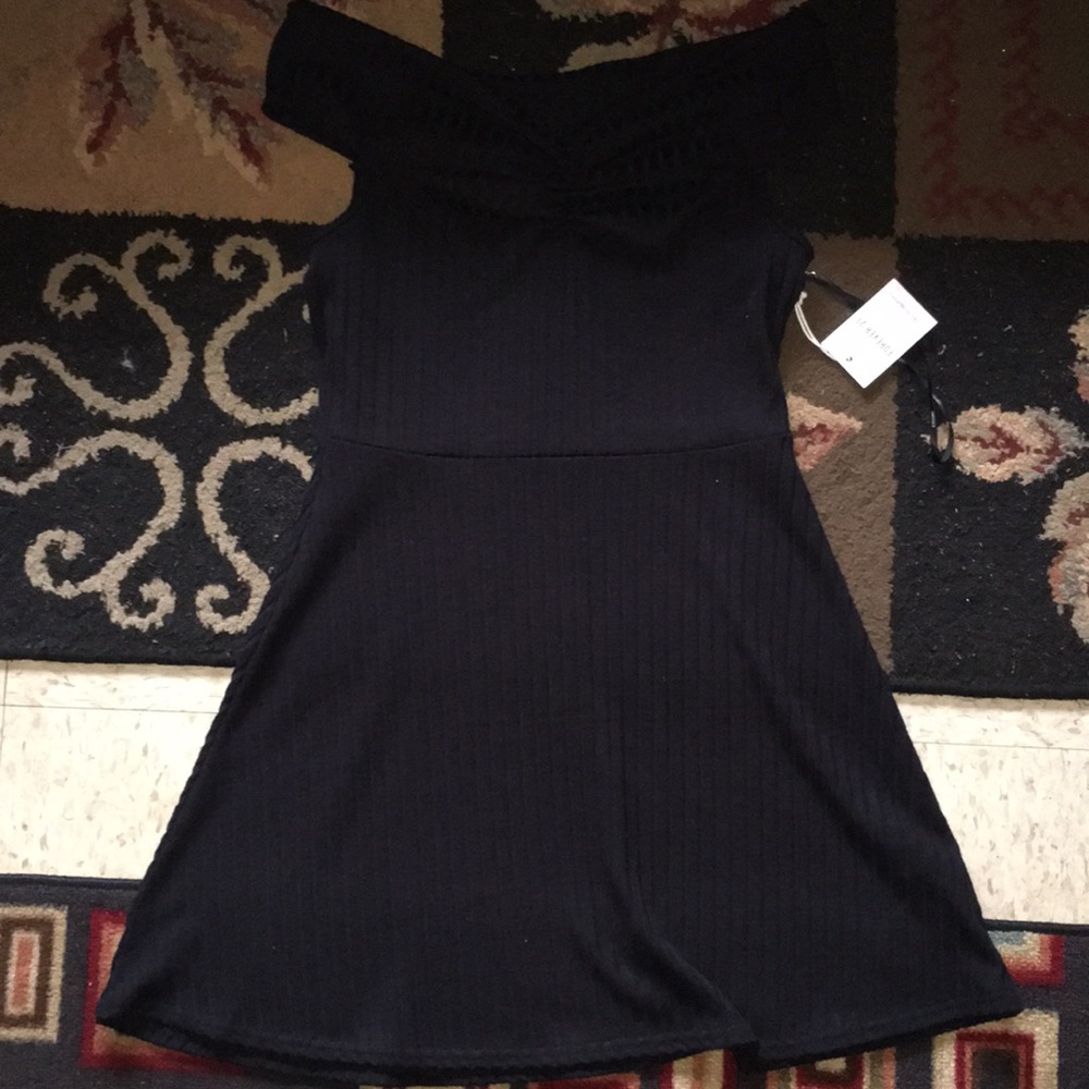 Off the shoulder black short dress